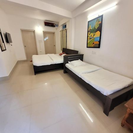 Hilltop Lodge Гувахати Номер фото