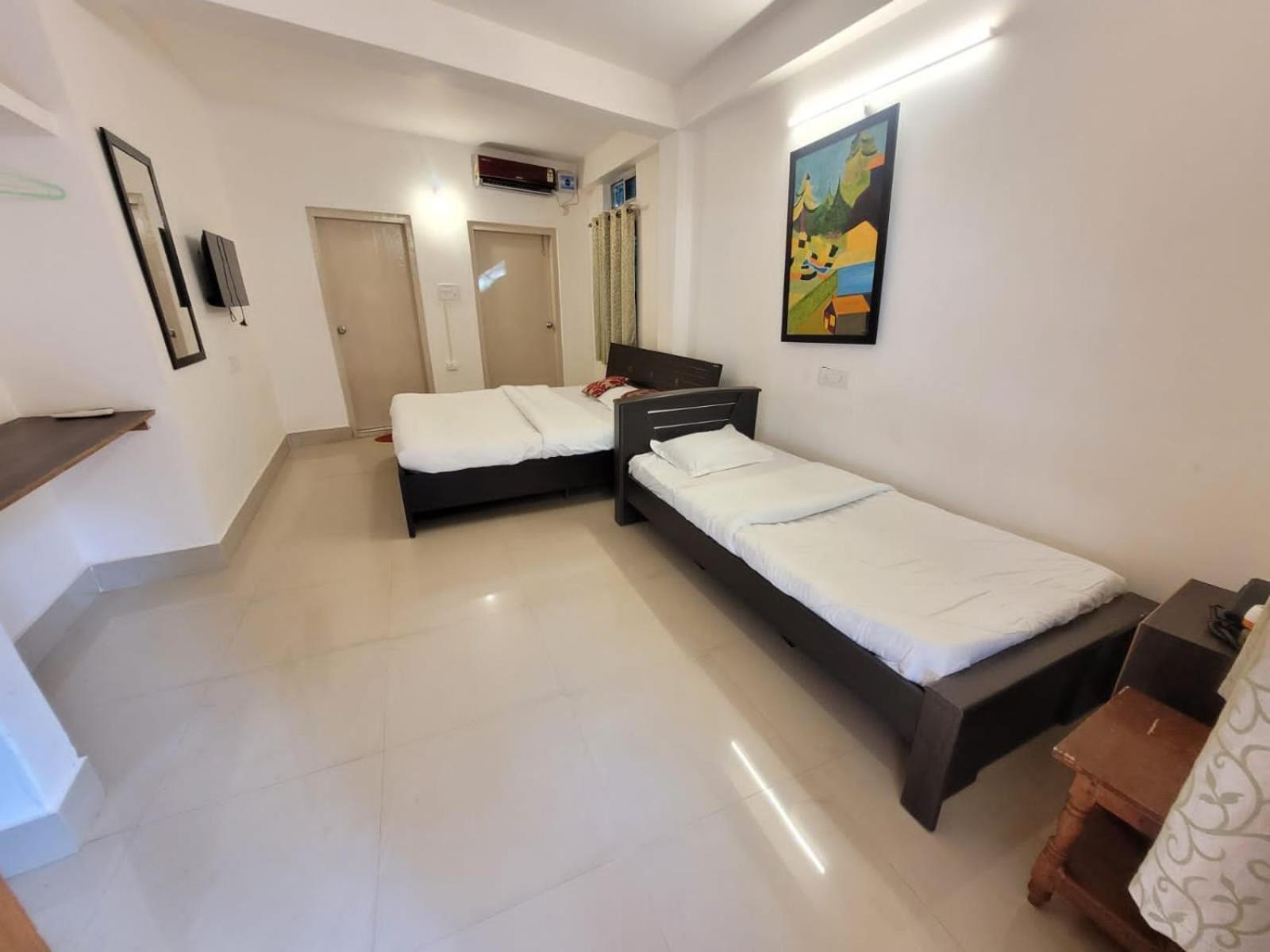 Hilltop Lodge Гувахати Номер фото