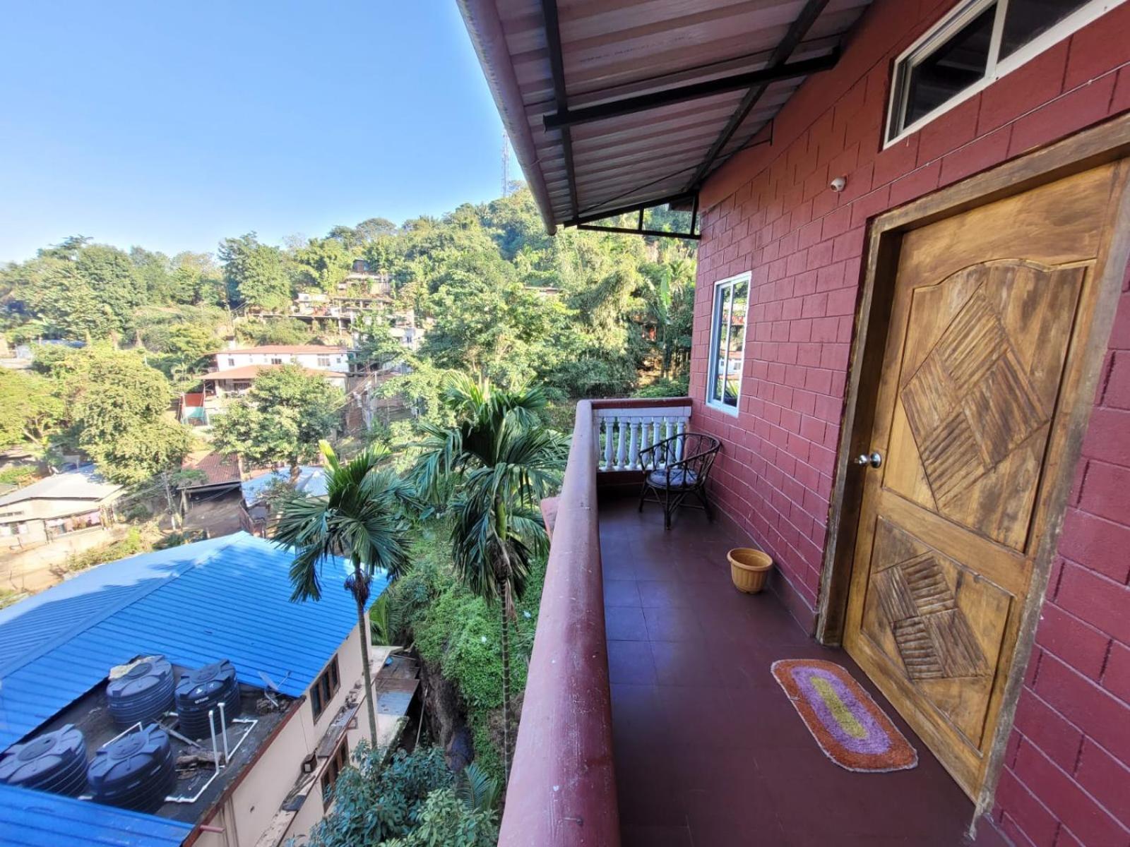 Hilltop Lodge Гувахати Номер фото